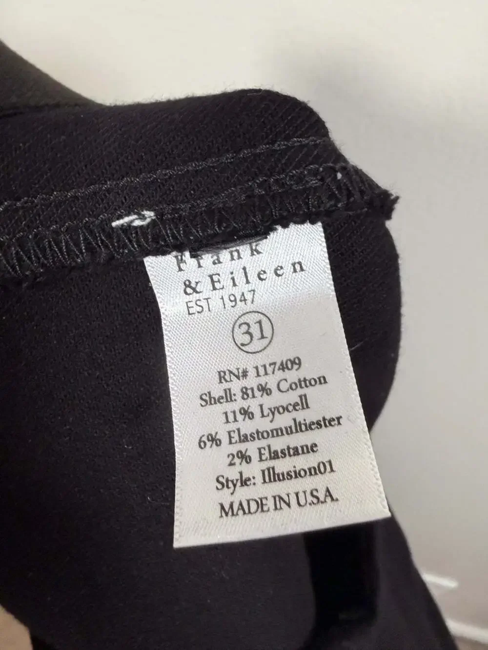 Frank & Eileen Derry Illusion Pull On Jeans Size 31 Black Straight Leg Frayed